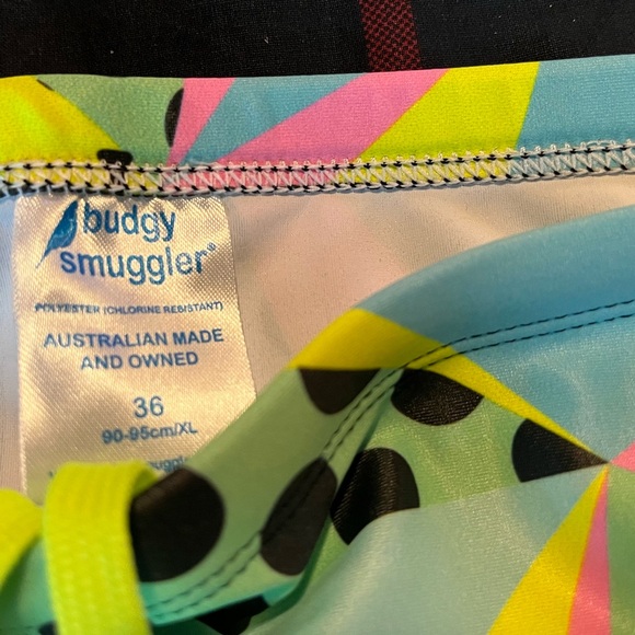 Budgy Smuggler One Wave Multicolor Speedo Style Swimsuit Size 36 - Picture 2 of 3